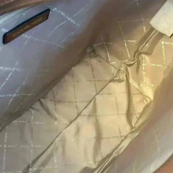 Michael Kors Purse & wallet Jet Set Travel Large Tote Shoulder Bag Vanilla - Picture 6 of 12